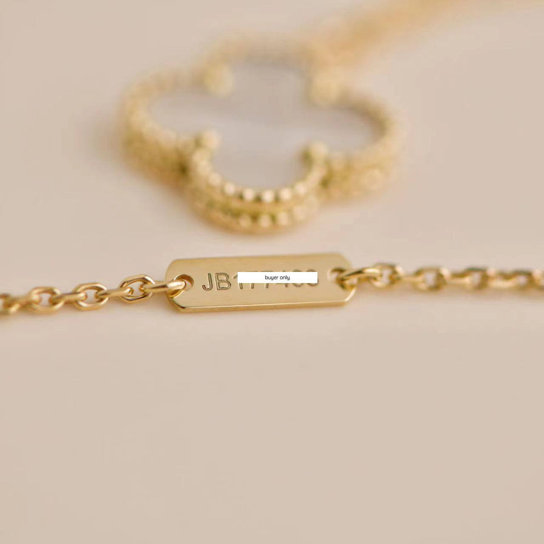 Second Hand Van Cleef & Arpels Vintage Alhambra Mother of Pearl 18K Yellow Gold Pendant Necklace