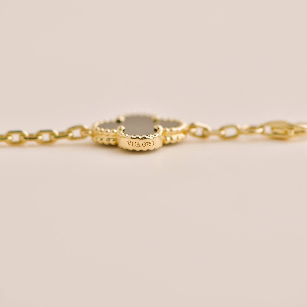 Second Hand VCA Vintage Alhambra Onyx 18K Yellow Gold Bracelet