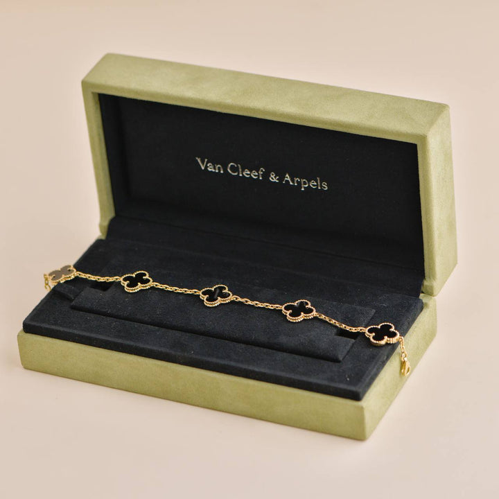 Pre-owned Van Cleef & Arpels Vintage Alhambra Onyx 18K Yellow Gold Bracelet