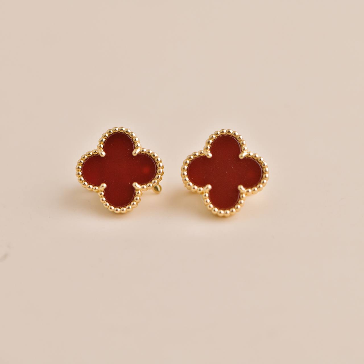 Van cleef carnelian earrings discount