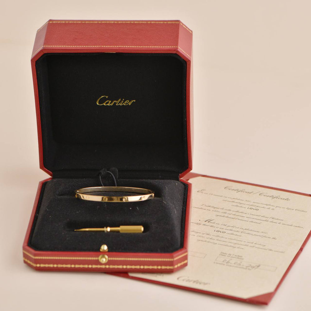 Second Hand Cartier Love Small Model 18k Yellow Gold