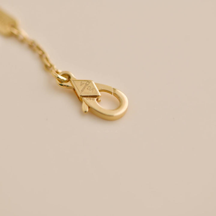 Van Cleef Arpels Mother of Pearl 18k Yellow Gold Diamond 2018