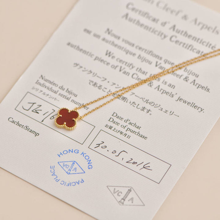 Second Hand Van Cleef & Arpels Vintage Alhambra Carnelian 18k Yellow Gold Pendant