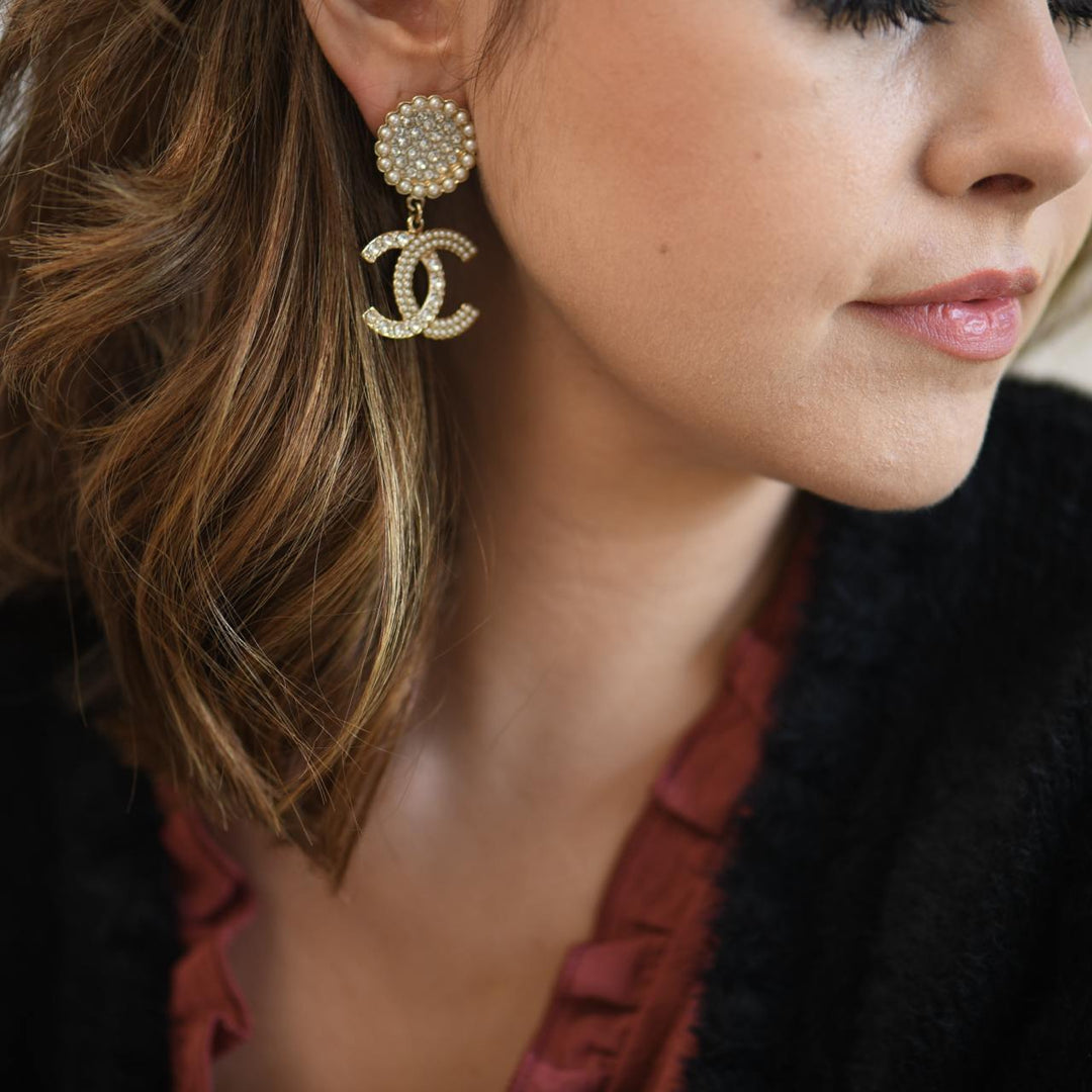 Chanel CC Crystal Faux Pearl Pendant Drop Earrings – Dandelion