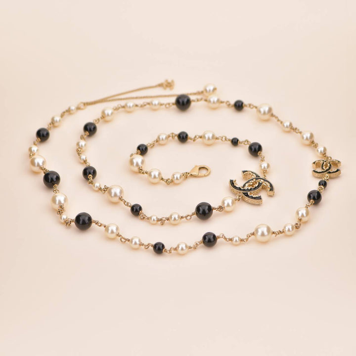 Preowned Chanel CC Faux Pearl & Black Beads Baroque Sautoir Necklace