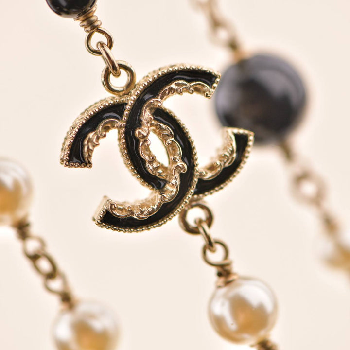 Second Hand Chanel CC Faux Pearl & Black Beads Baroque Sautoir Necklace