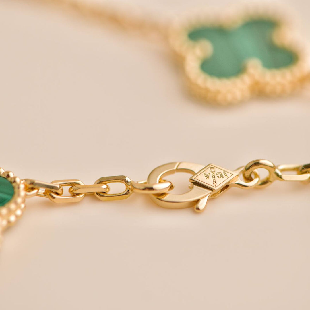 Second Hand Van Cleef 10 Motif Malachite 18k Yellow Gold Necklace