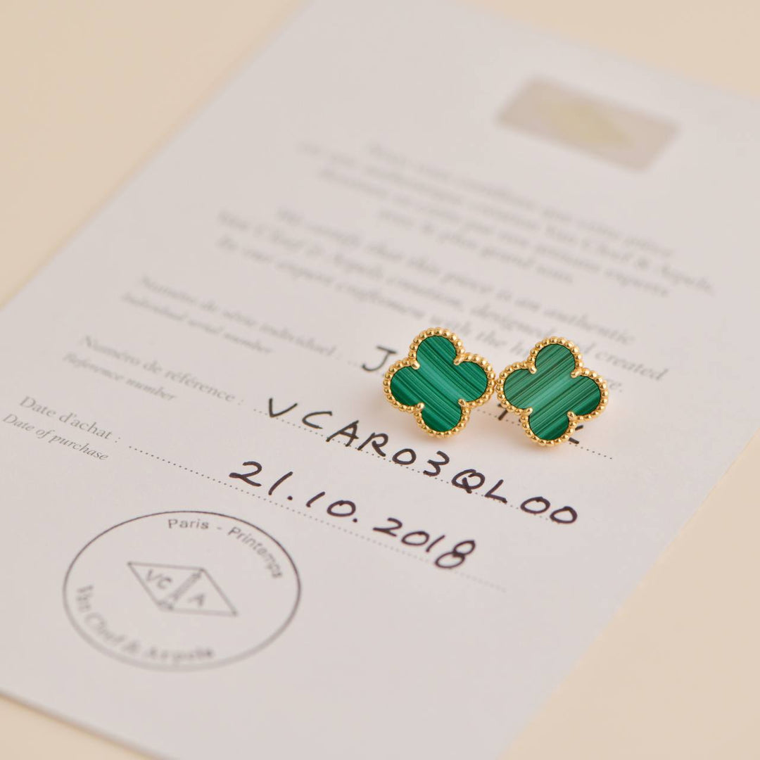 Second Hand Van Cleef & Arpels Vintage Alhambra  Malachite 18K Yellow Gold Earrings