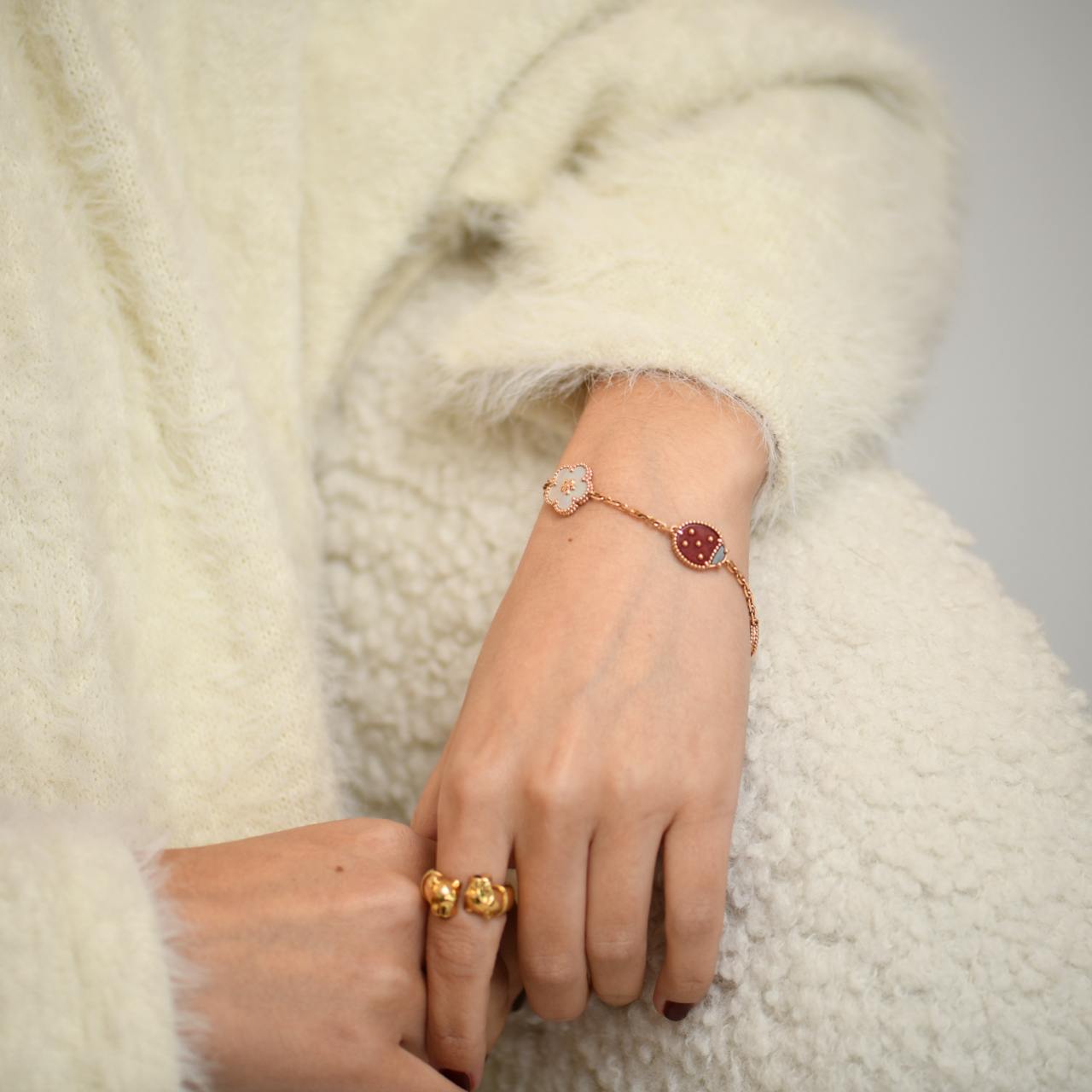 ４℃ 2024 Spring Collection K10YG Bracelet Van Cleef & Arpels Lucky Spring 5 Motif 18K Rose Gold Bracelet