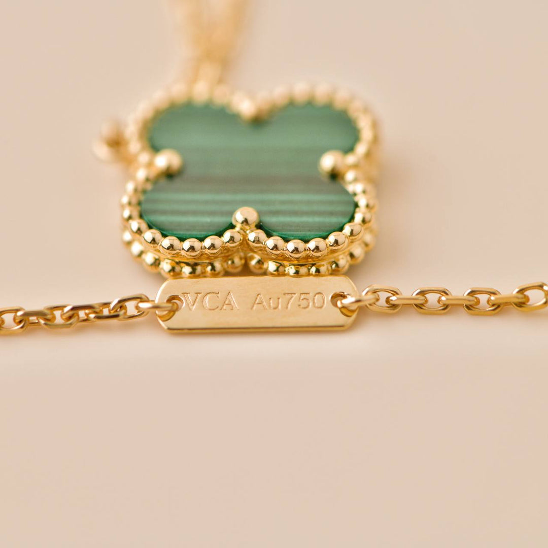 Second Hand VCA Vintage Alhambra Malachite 18K Yellow Gold Pendant Necklace 