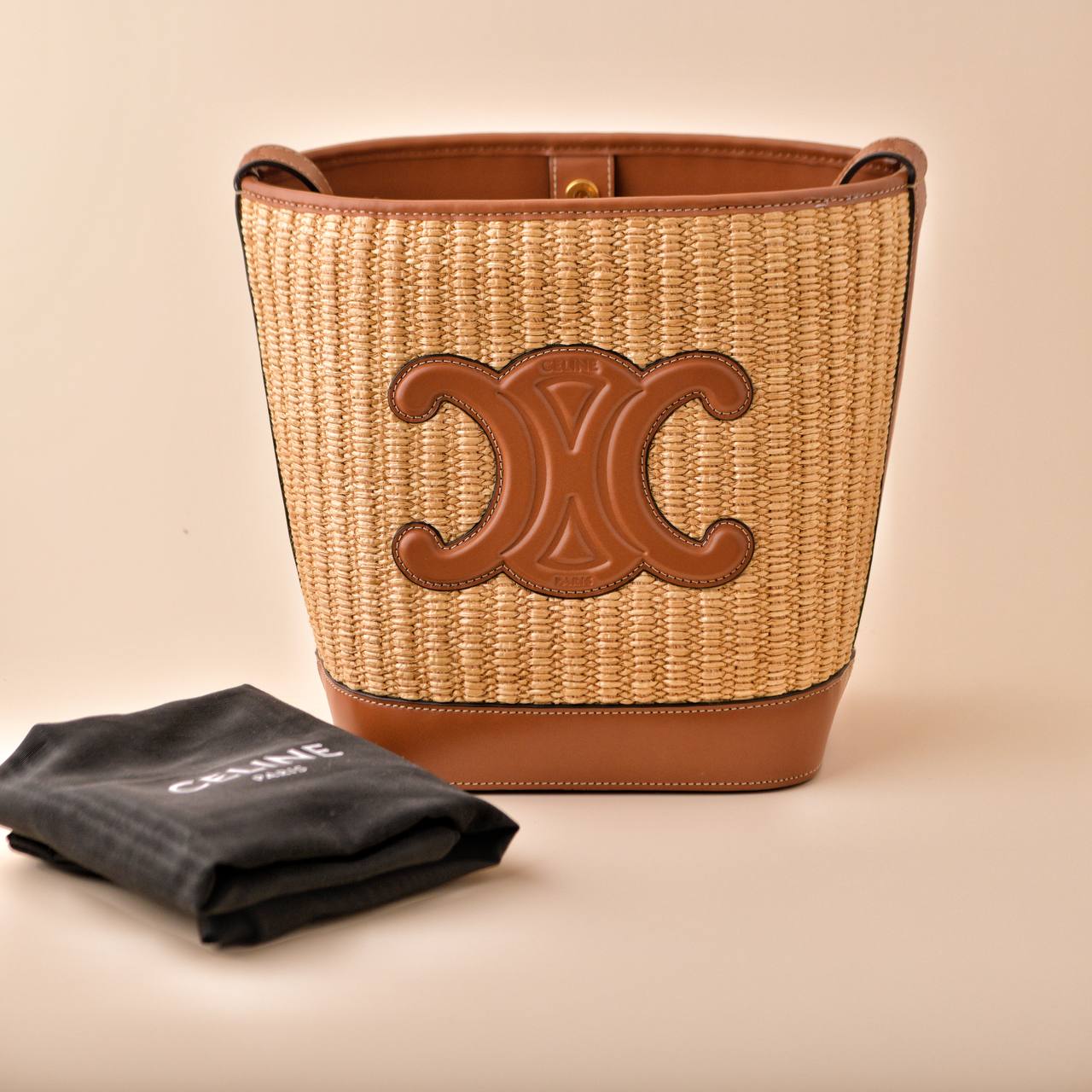 Céline Coir Triumph Raffia Tan Small Bucket Handbag – Dandelion