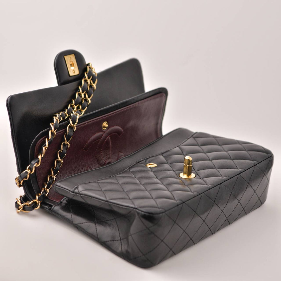 Second Hand Chanel Black Lambskin Quilted Medium Classic Double Flap Handbag