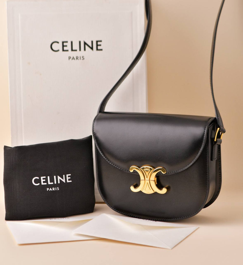 Preowned Celine Triomphe Black Leather Handbag