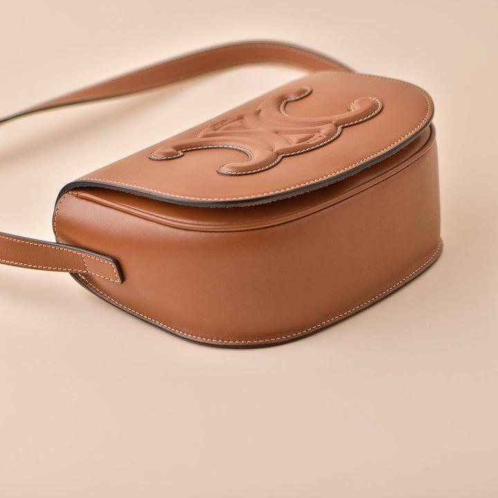 Second Hand Céline Folco Cuir Triomphe Calfskin Tan Bag