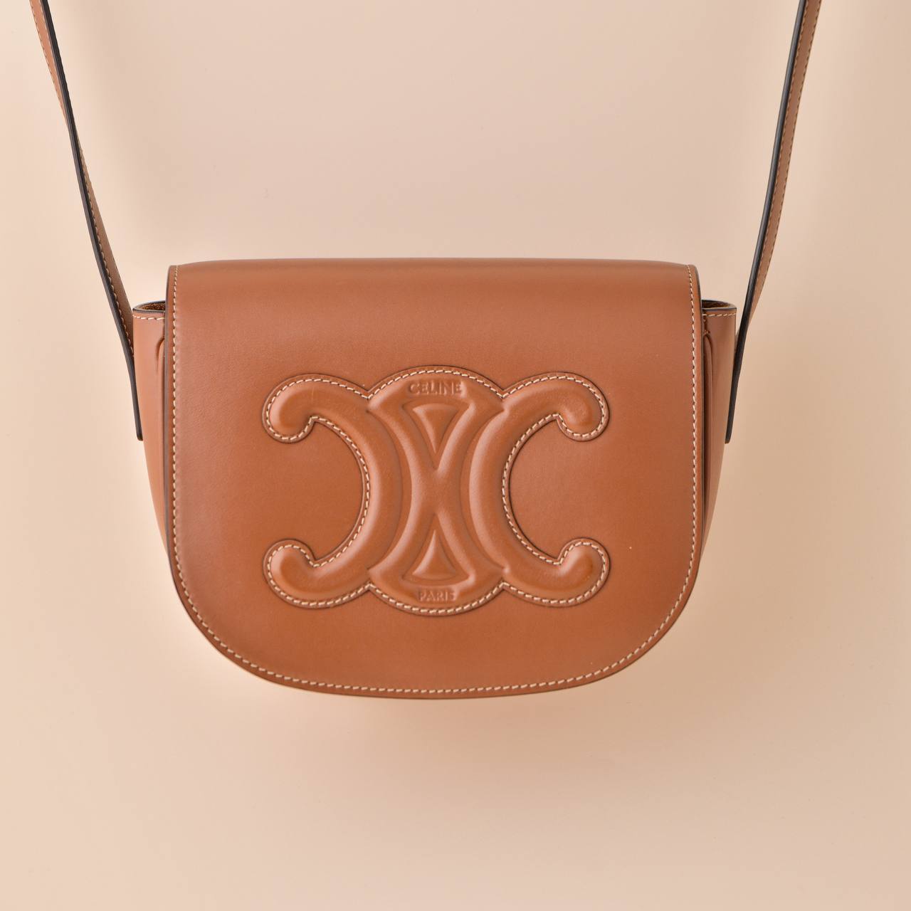 ★関税込み★ CELINE Folco Shoulderbag Celine Tan Triomphe Coated Canvas Medium Folco Crossbody Bag