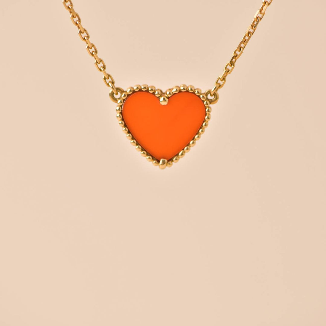 Second Hand Van Cleef Lucky Alhambra Carnelian 18K Yellow Gold Heart Pendant Necklace