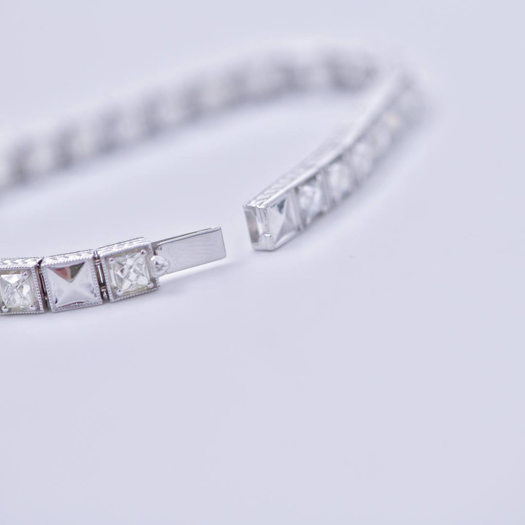 Preowned Art Deco Style Diamond and White Gold Line Bracelet