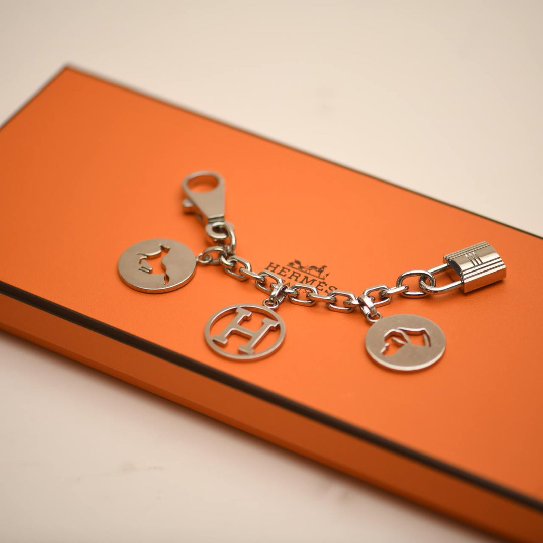 Hermès Breloque Olga Silver Bag Charm Amulette