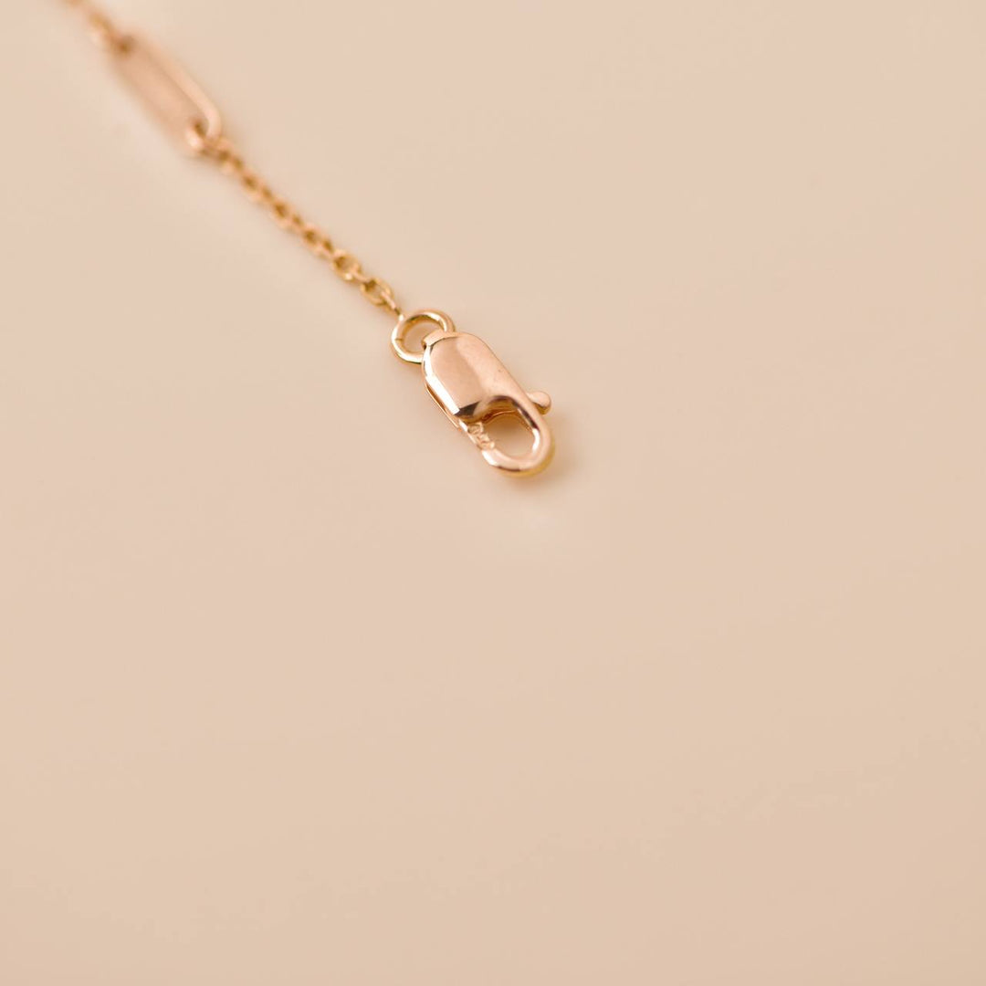 Second Hand Van Cleef Sweet Alhambra Carnelian 18K Rose Gold Pendant Necklace