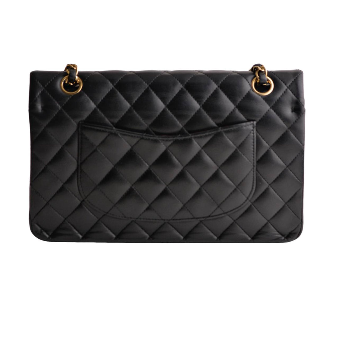 Second Hand Chanel Lambskin Black Quilted Medium Classic Double Flap Bag