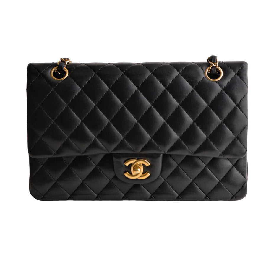 PrelovedChanel Lambskin Black Quilted Medium Classic Double Flap Bag