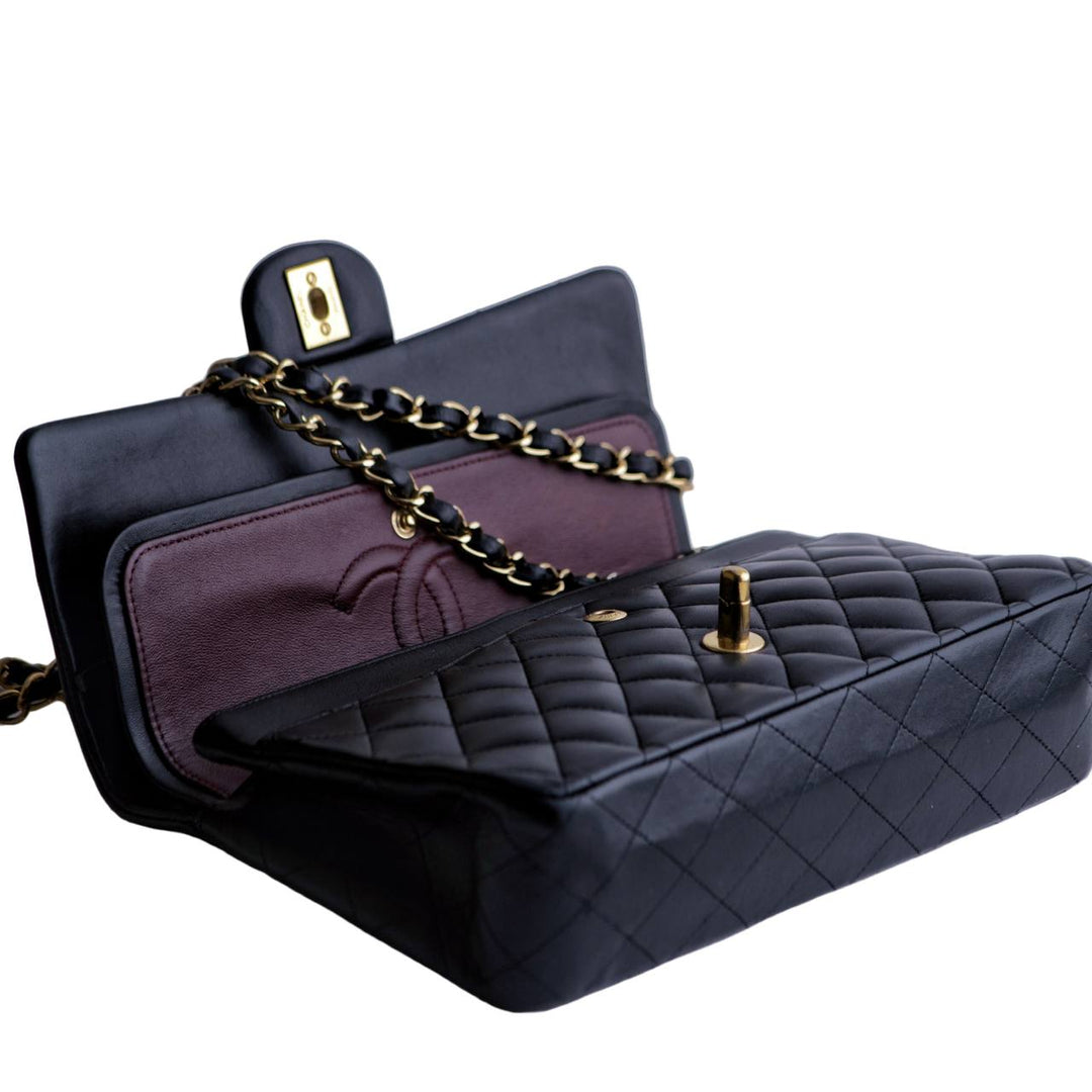 Second Hand Chanel Lambskin Quilted Medium Classic Double Flap Bag