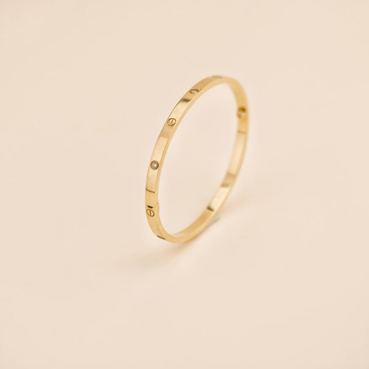 Second Hand Cartier Love 6 Diamond 18k Yellow Gold Small Model Bracelet Size 17