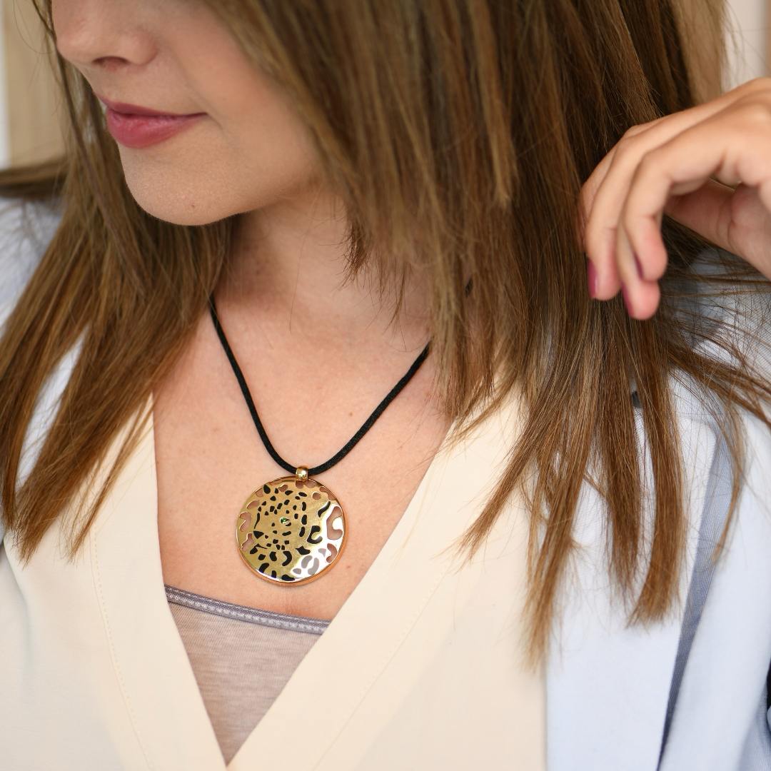 Second Hand Cartier Panthère Enamel Tsavorite 18K Yellow Gold Cord Pendant Necklace