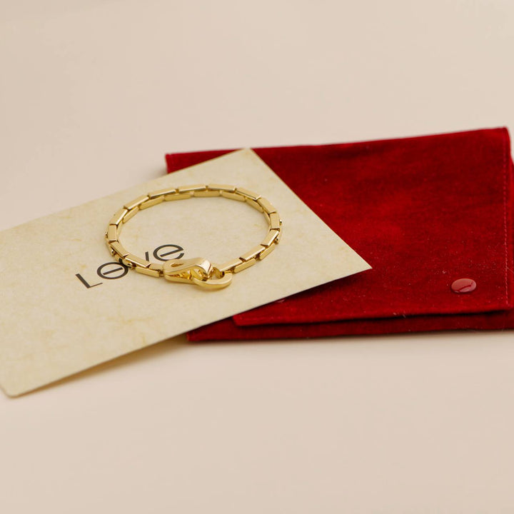 Second Hand Cartier Agrafe 18K Gold Bracelet