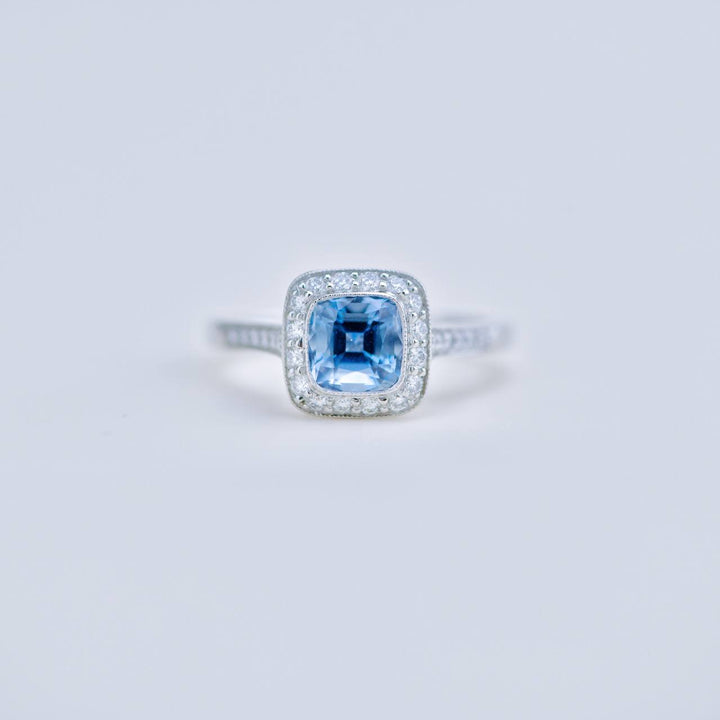 Preowned Tiffany & Co. Platinum Aquamarine and Diamond Ring 