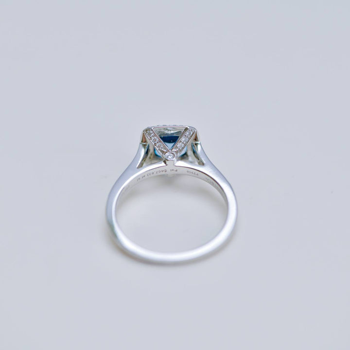 Second Hand Tiffany & Co. Platinum Aquamarine and Diamond Ring 