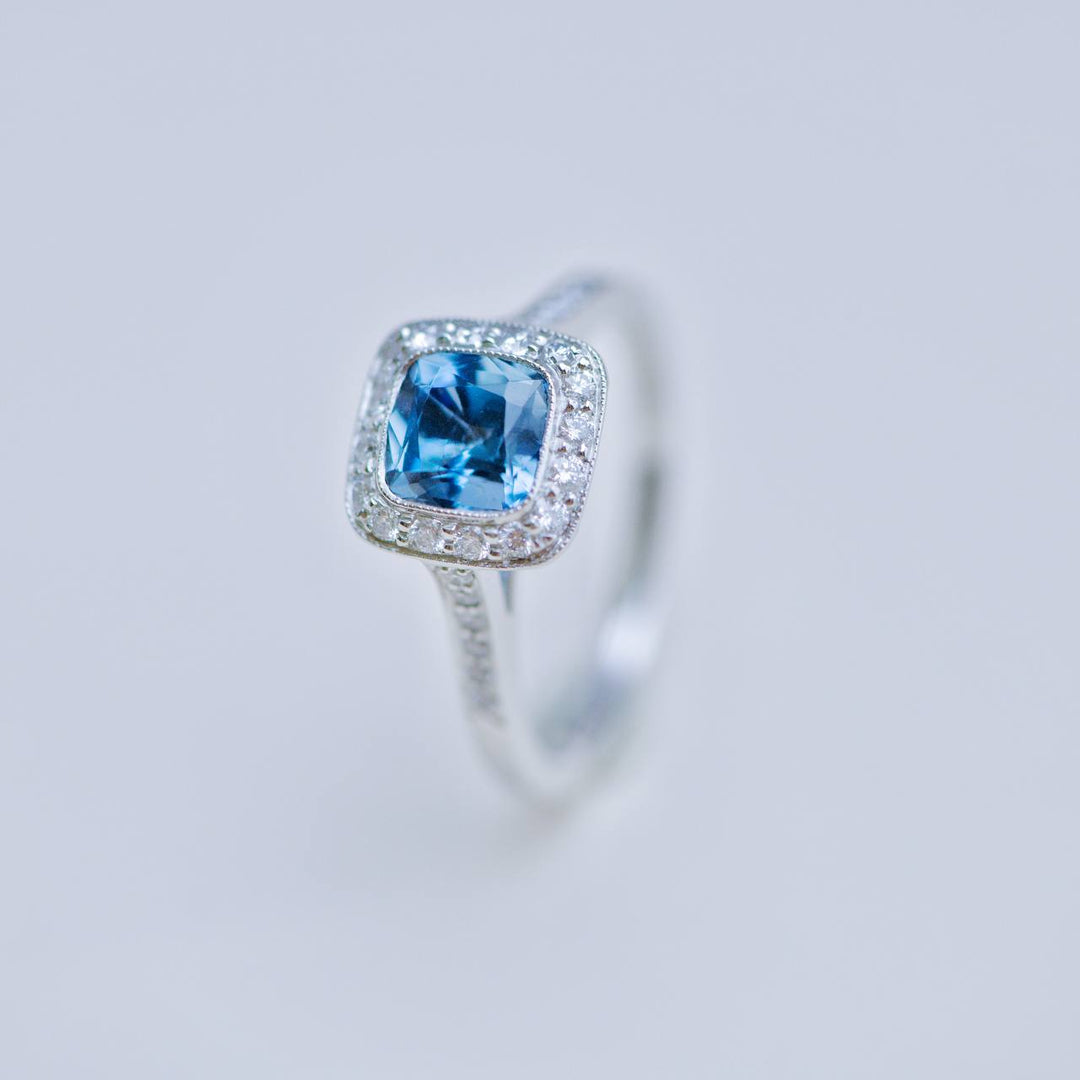 Used Tiffany & Co. Platinum Aquamarine and Diamond Ring Size 51
