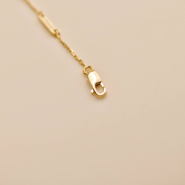 Preloved VCA Sweet Alhambra Mother of Pearl 18K Yellow Gold Pendant Necklace