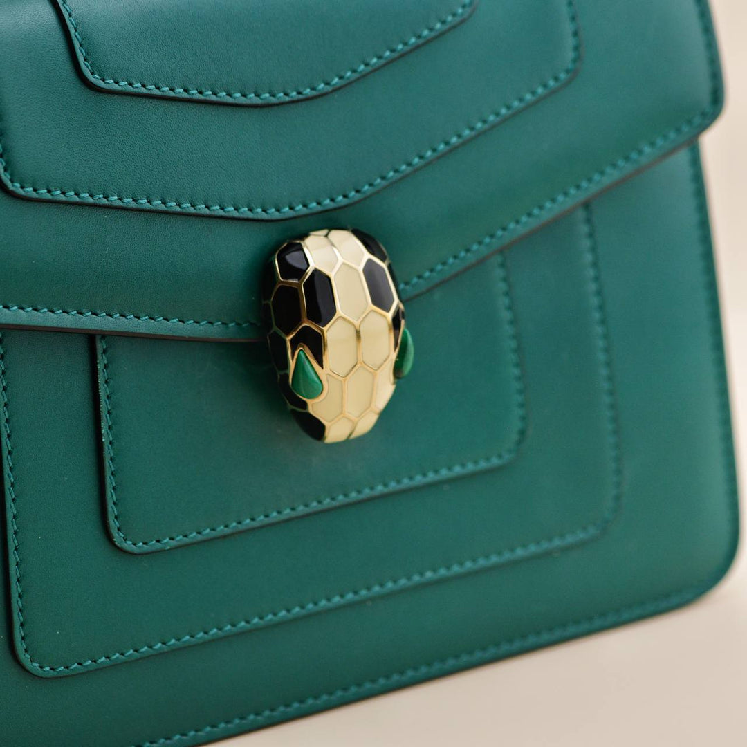 Preloved Bvlgari Serpenti Forever Emerald Green Leather Chain Handbag