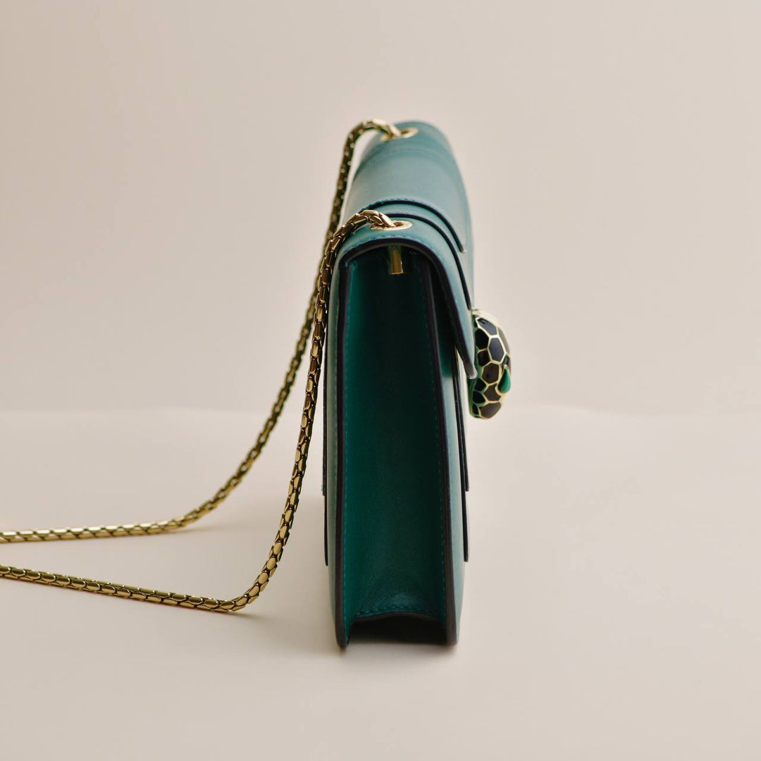 Preowned Bvlgari Serpenti Forever Emerald Green Leather Chain Handbag