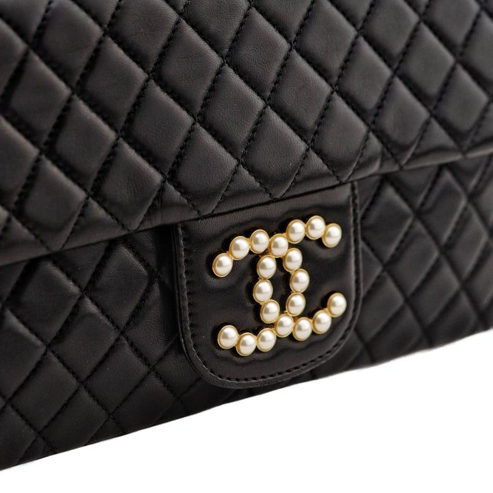 Preowned Chanel Westminster Faux Pearl Chain Leather Handbag