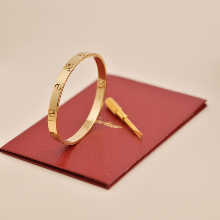 Second Hand Cartier Love 18K Yellow Gold Bracelet Size 19