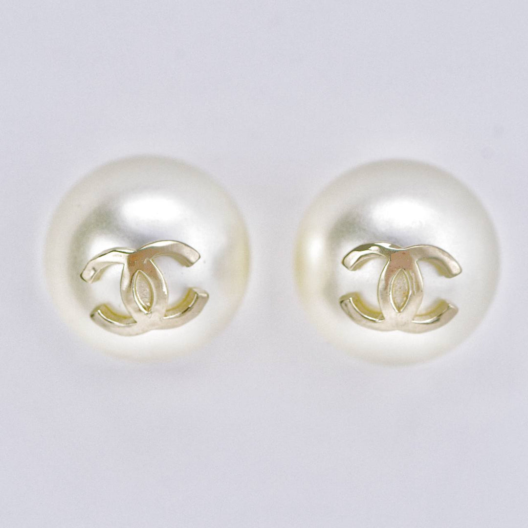 Second Hand Chanel CC Gold-Tone Faux Pearl Earrings