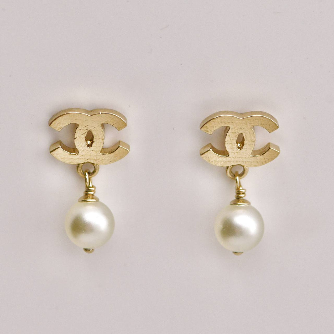 Preloved Chanel CC Faux Pearl Drop Earrings