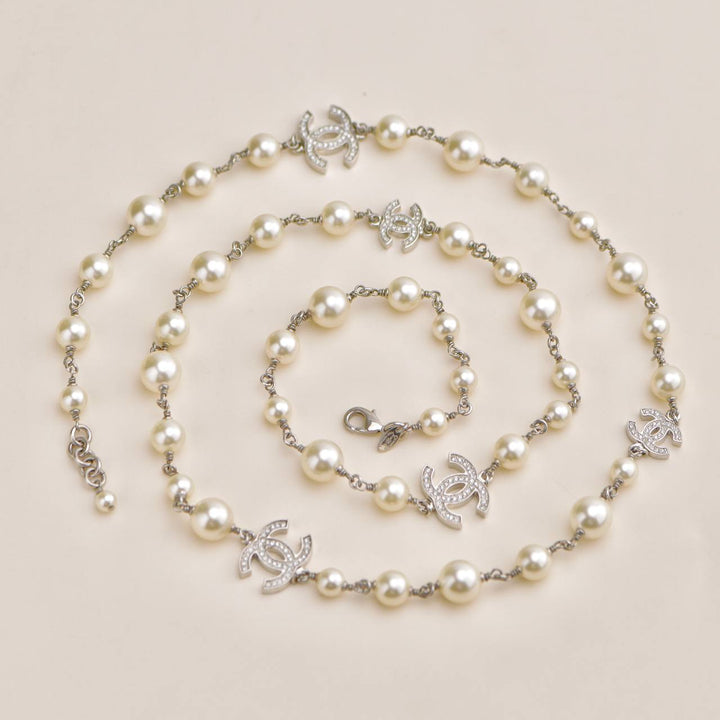 Preloved Chanel CC Collection Faux Pearl Crystal Necklace