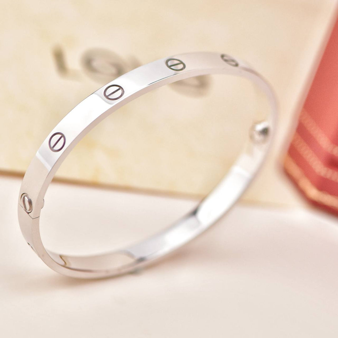 Second Hand Cartier Love 18K White Gold Bracelet Size 19