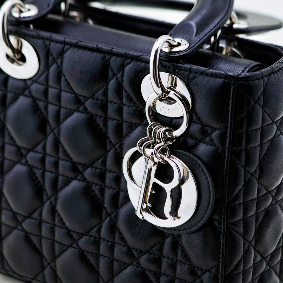 Second Hand Dior Lady Dior Black Leather Small Size Handbag