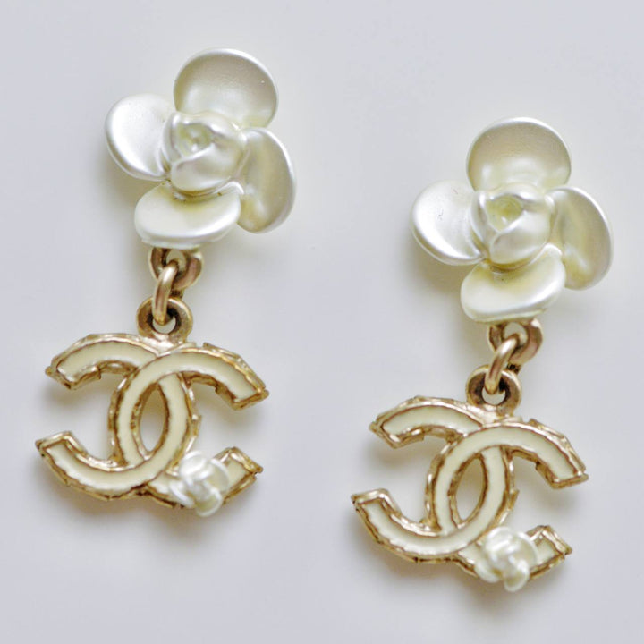 Second Hand Chanel CC Collection White Gold Enamel Floral Dangle Earrings 