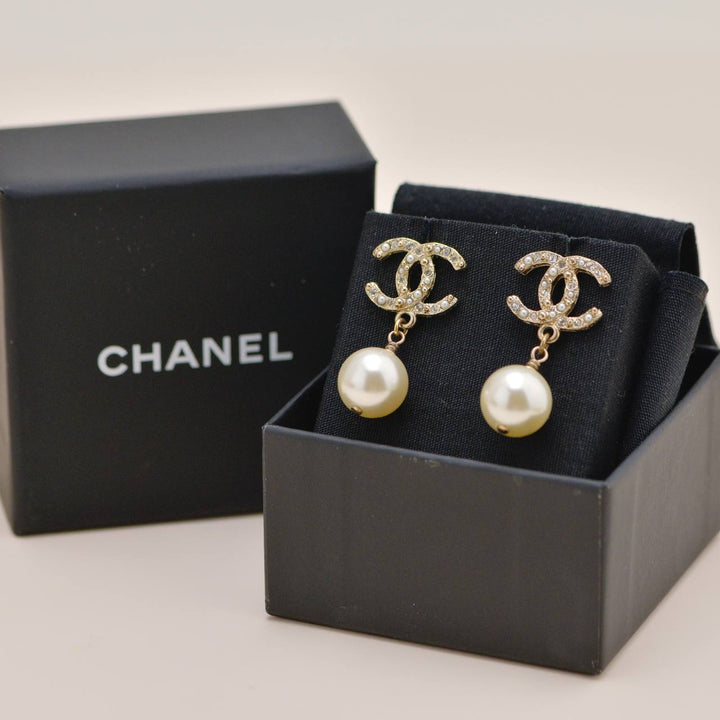 Preowned Chanel CC Collection Faux Pearl Crystal Dangle Earrings