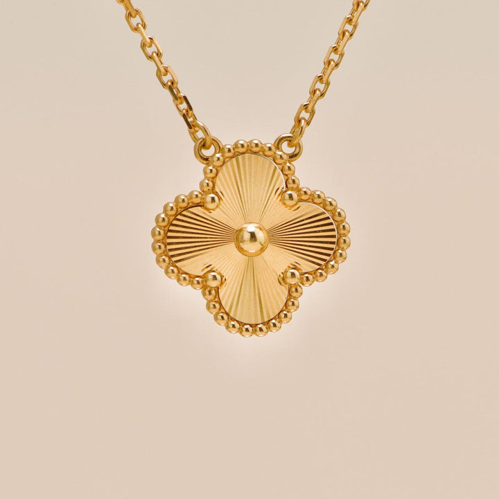 Second Hand Van Cleef & Arpels Guilloché Vintage Alhambra 18K Yellow Gold Pendant