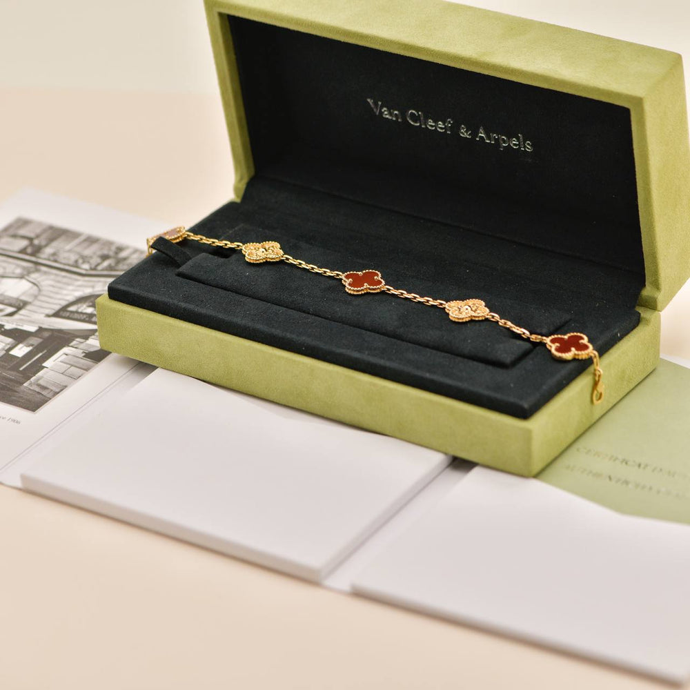 Preowned Van Cleef & Arpels Vintage Alhambra Carnelian 18K Yellow Gold Bracelet