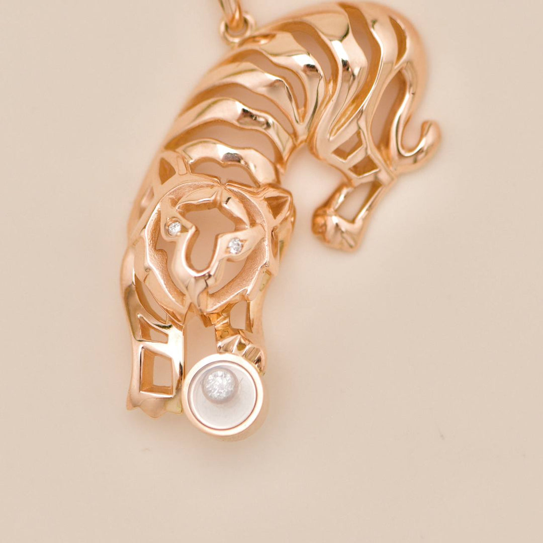 Preloved Chopard Happy Diamond Animals World 18K Gold Pendant Necklace