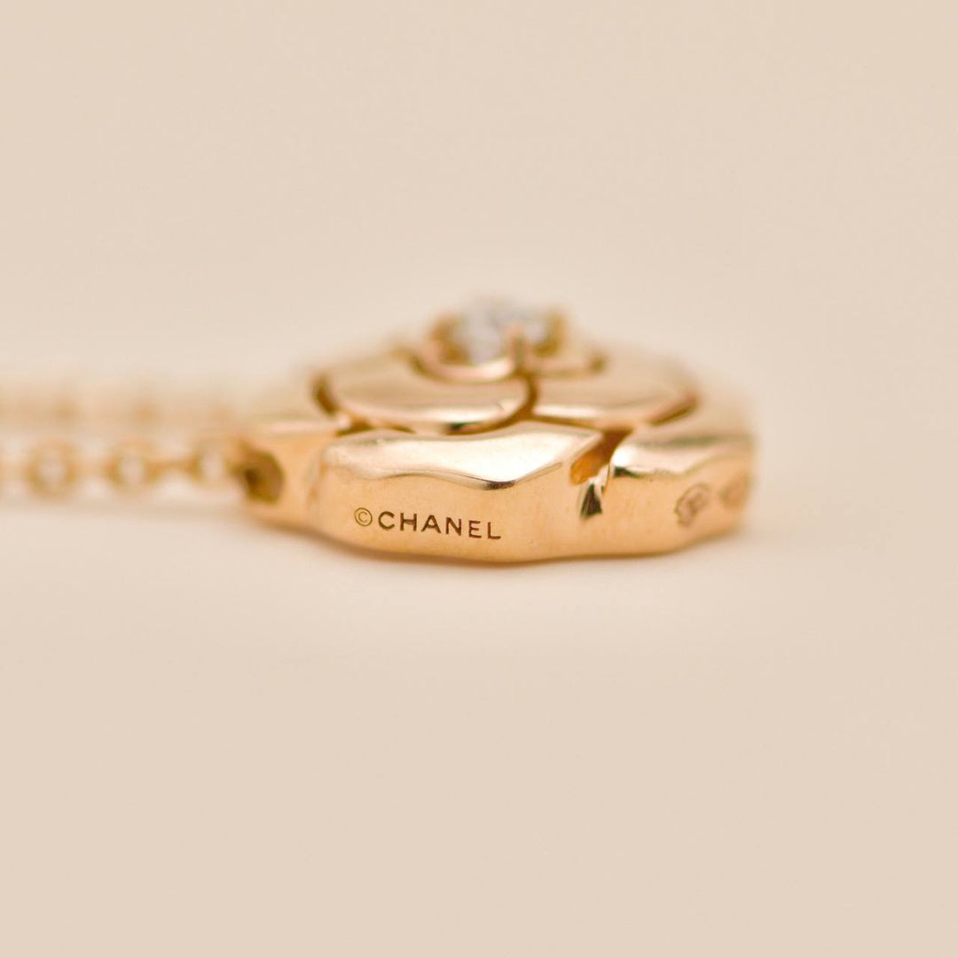 Second Hand Authentic Chanel Extrait de Camélia Necklace Diamond 18K Rose Gold Full set 
