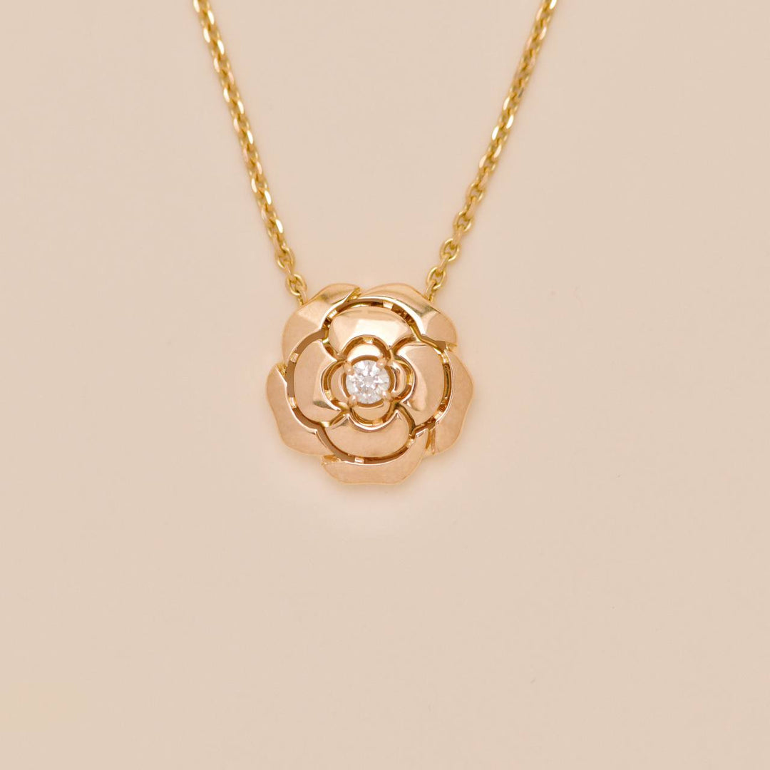 Preowned Authentic Chanel Extrait de Camélia Necklace Diamond 18K Rose Gold Full set 