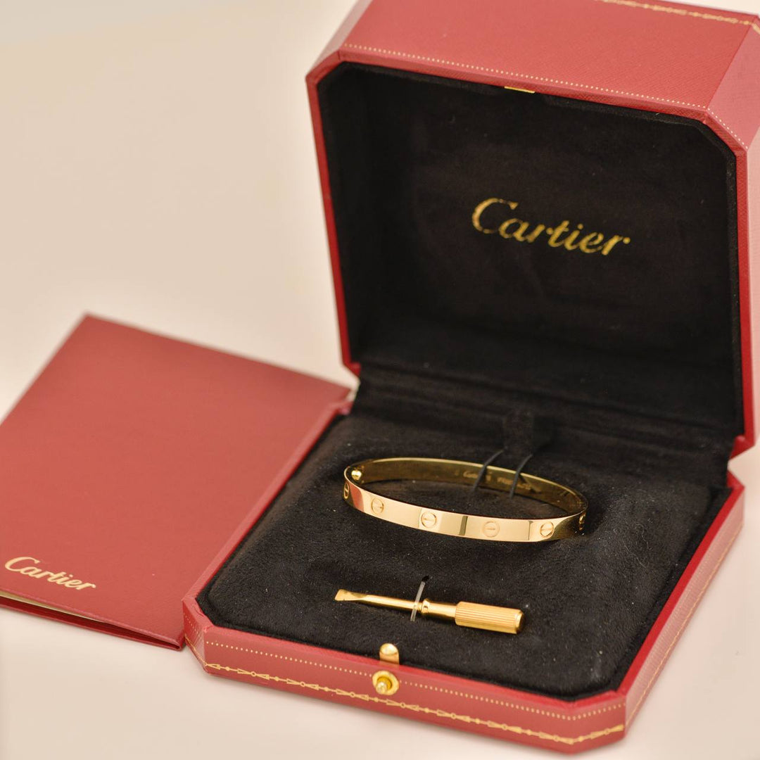 Preowned Authentic Full Set Cartier Love Classic Model 18K Yellow Gold Size 18